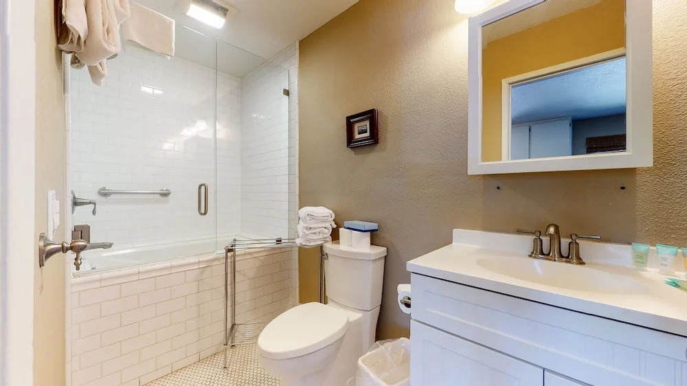 La Vista Blanc 61 Cozy Studio in Central Location, Perfect Mountain Getaway by RedAwning