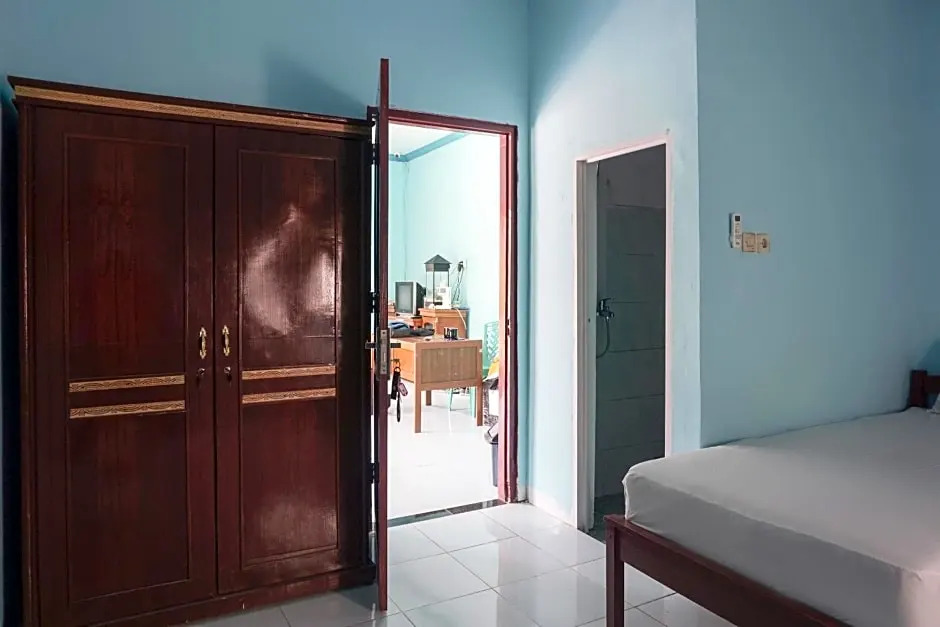 OYO Life 2918 Kost Arrazaq