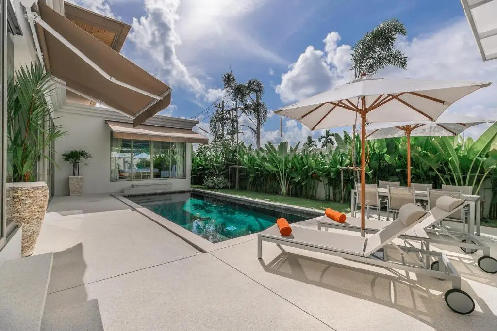 Modern 3BR Villa with Private Pool and BBQ