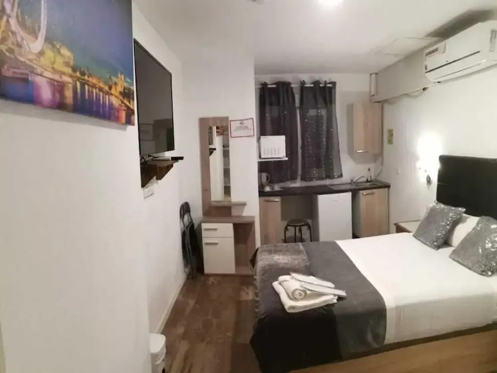hostal olozaga
