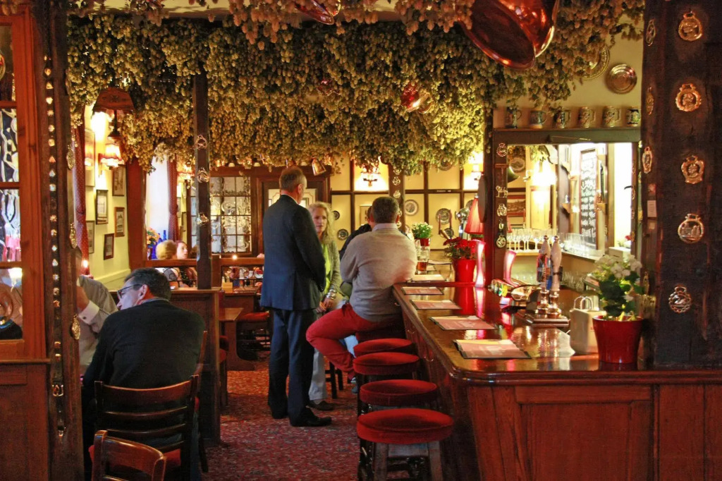 Kings Arms Hotel