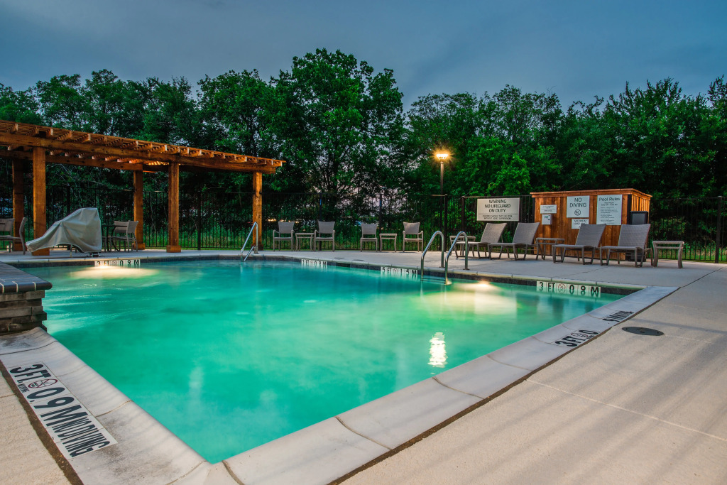 Holiday Inn Express & Suites - Denton South by IHG