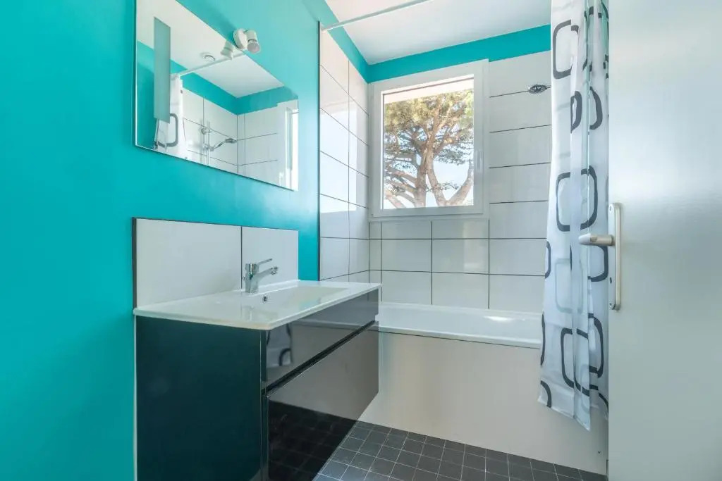 Appartement moderne refait a neuf proche plage