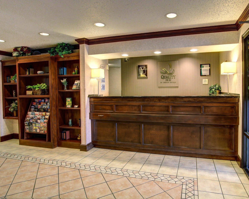 Holiday Inn Express Hillsboro I-35
