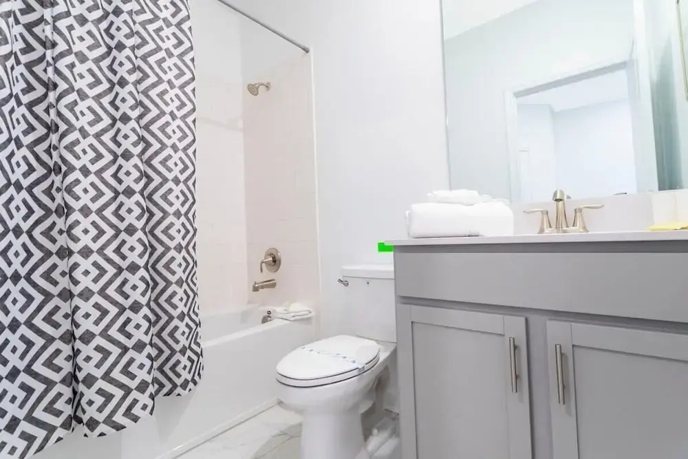 Stunning Family Friendly 5 Bd w/ Pool Close to Disney @ Storey Lake 4242