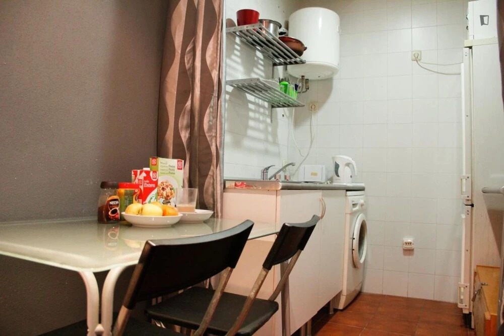 Studio in Madrid, With Wifi - 72 km From the Slopes