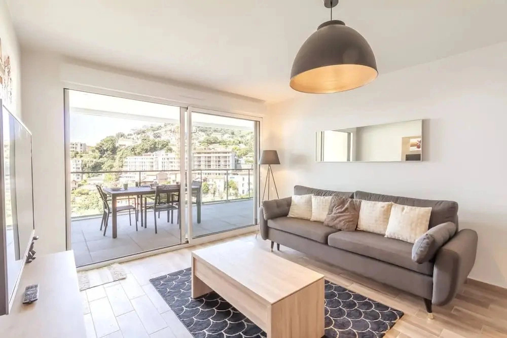 Beautiful apt With Terrace Pool - Near Monaco