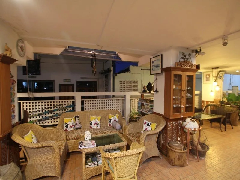 Huahin Place Guest House