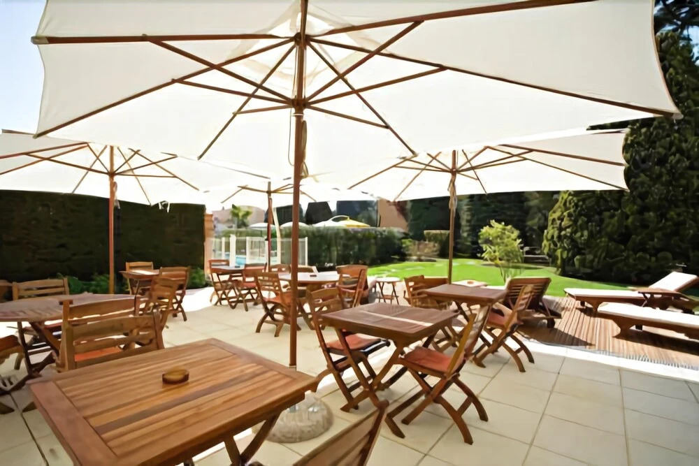 Hotel Beausejour