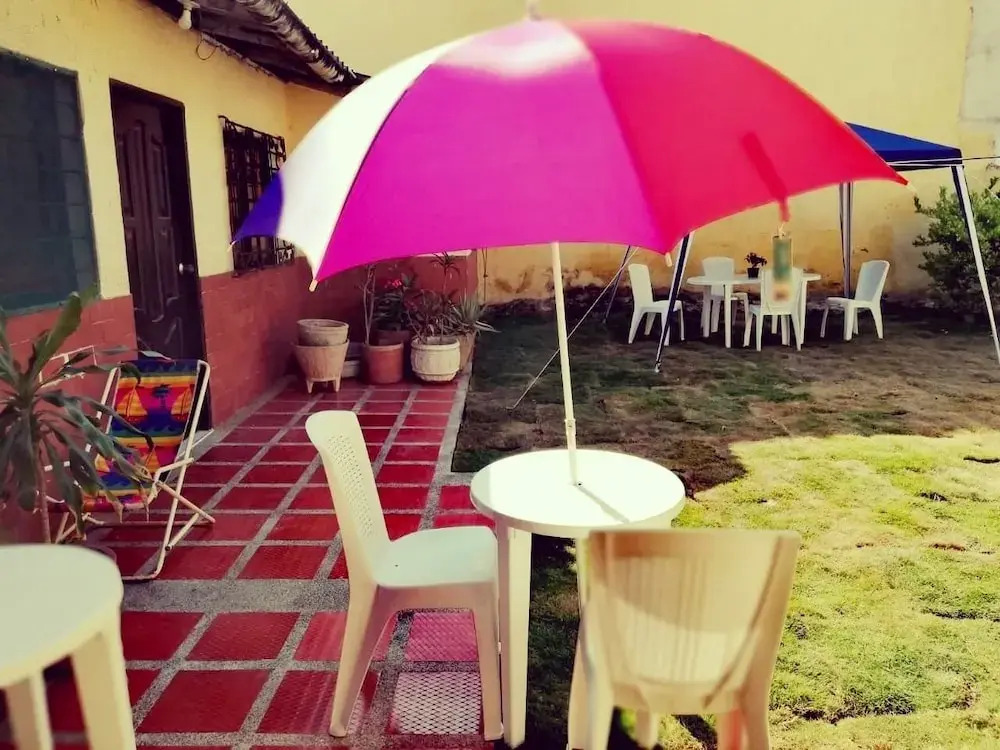 Casa La Vieja Guardia - Hostel