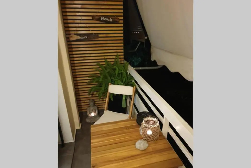 EcoStay-Serenity,business class apartment by the sea in Alimos Kalamaki