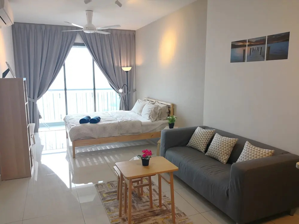 Teega Suites by RR JBcity