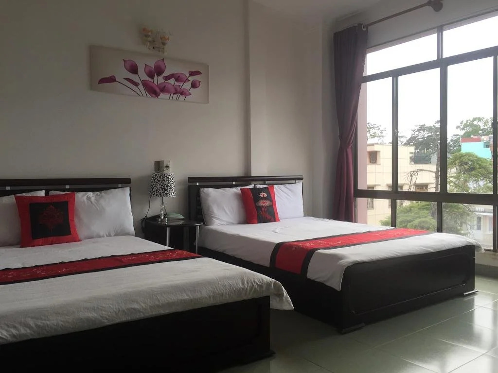 Gold Star Hotel