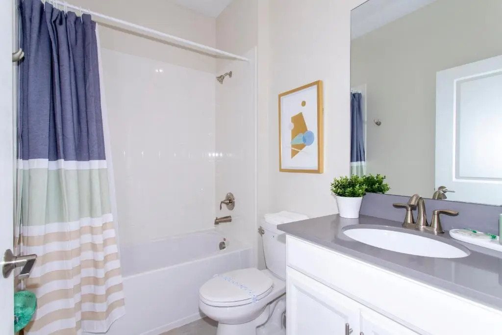 Stunning 5 Bd w/ Pool Close to Disney @ Storey Lake 2767