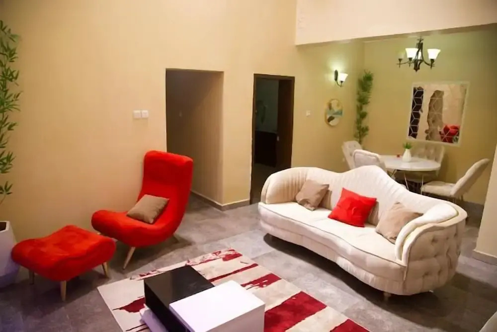 Highgate Apartment