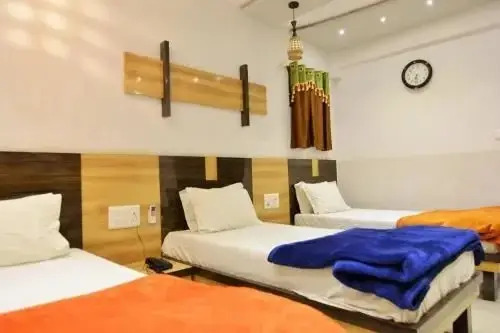 Hotel Madhav