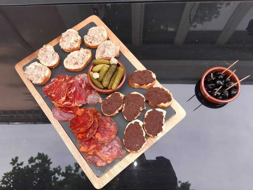 Le Vieux Platane