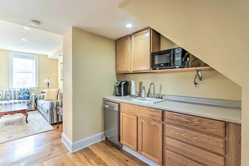 Townhome in Leesburg Historic District