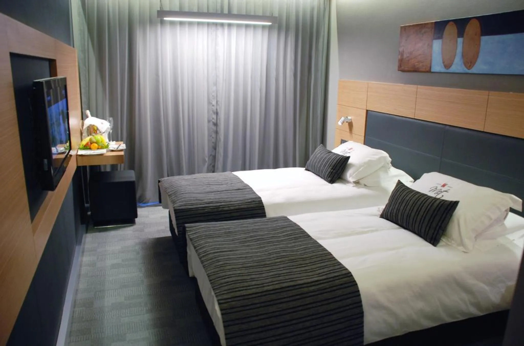 Met Hotel