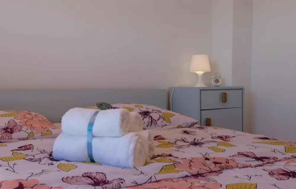 Amazing Home in Grscica With 2 Bedrooms and Wifi