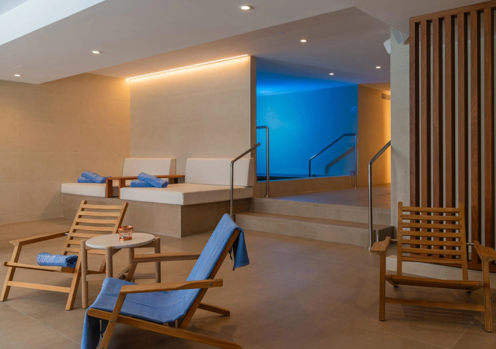 AQUA Hotel The Breeze & Spa