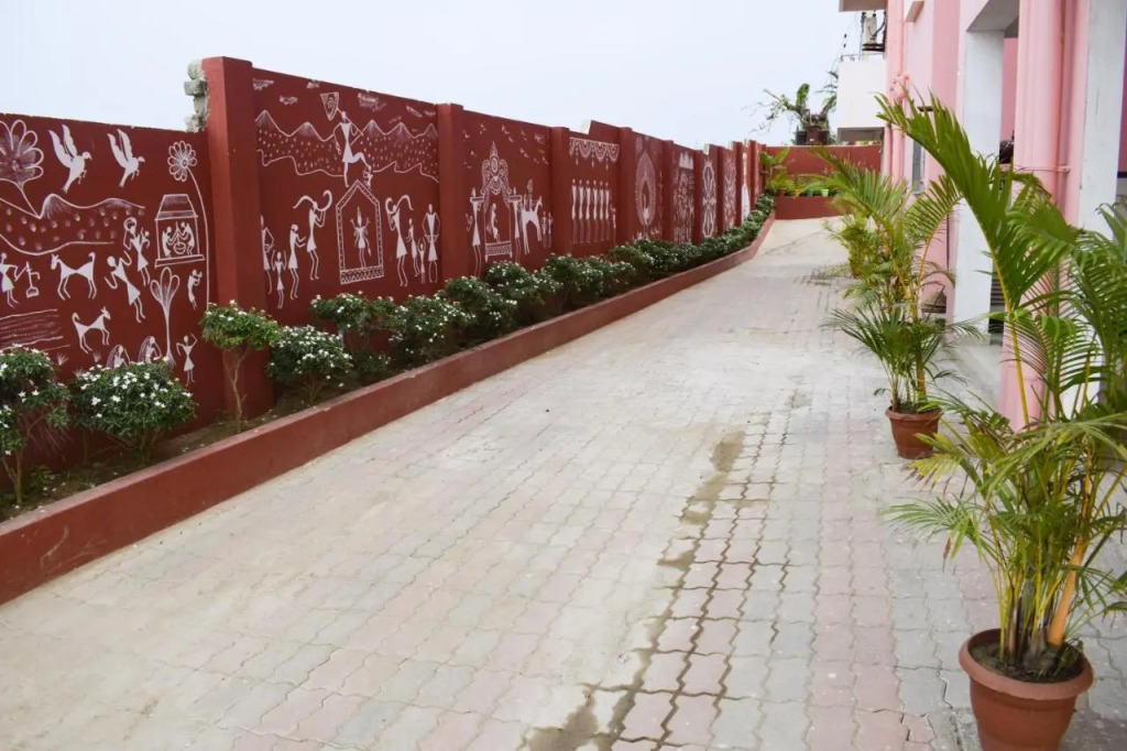 Goroomgo Grand Resort Puri