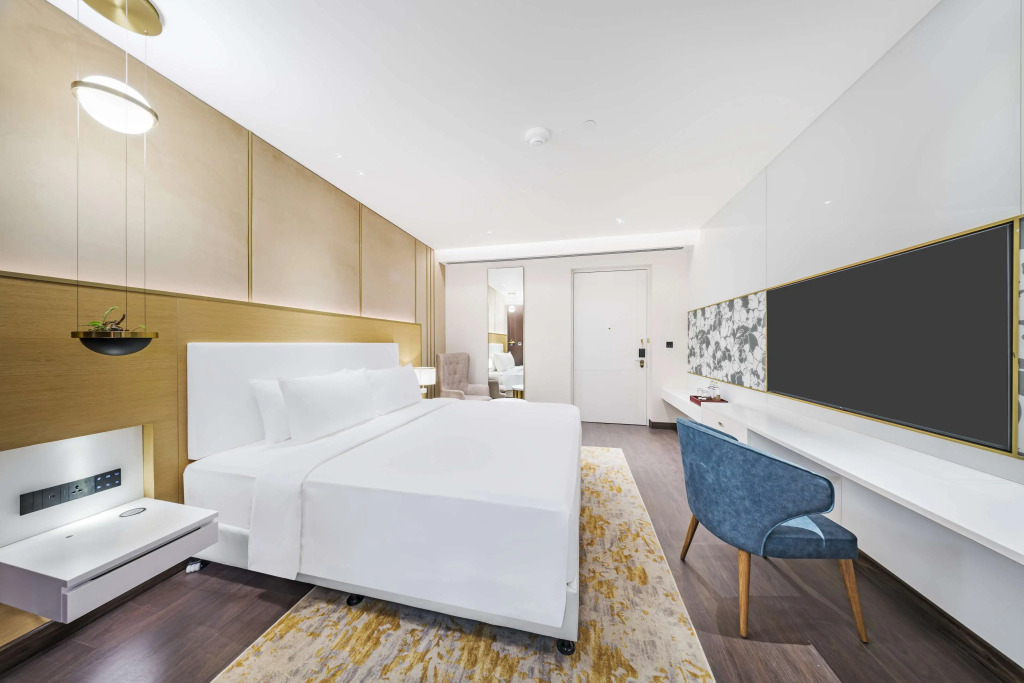 Radisson Blu Hotel Chennai City Centre
