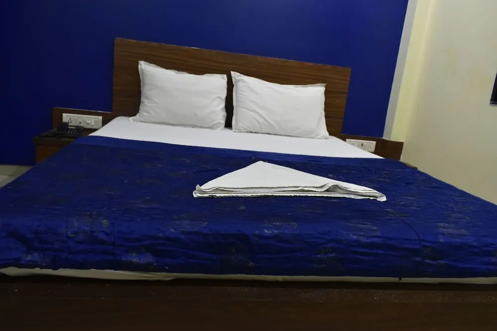 Dolphin Hotel