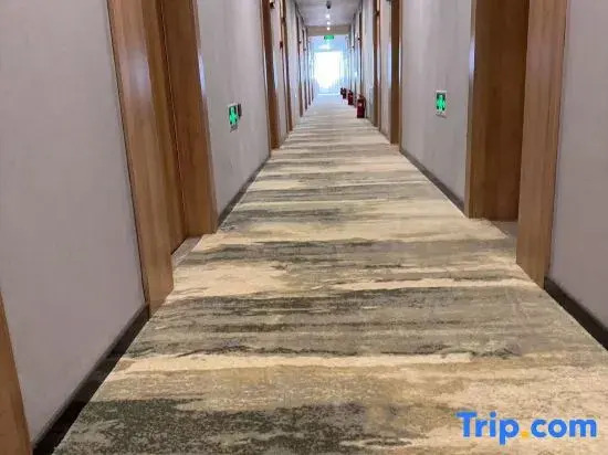 Super 8 Collection Hotel (Beijing South Railway Station Dahongmen Branch)
