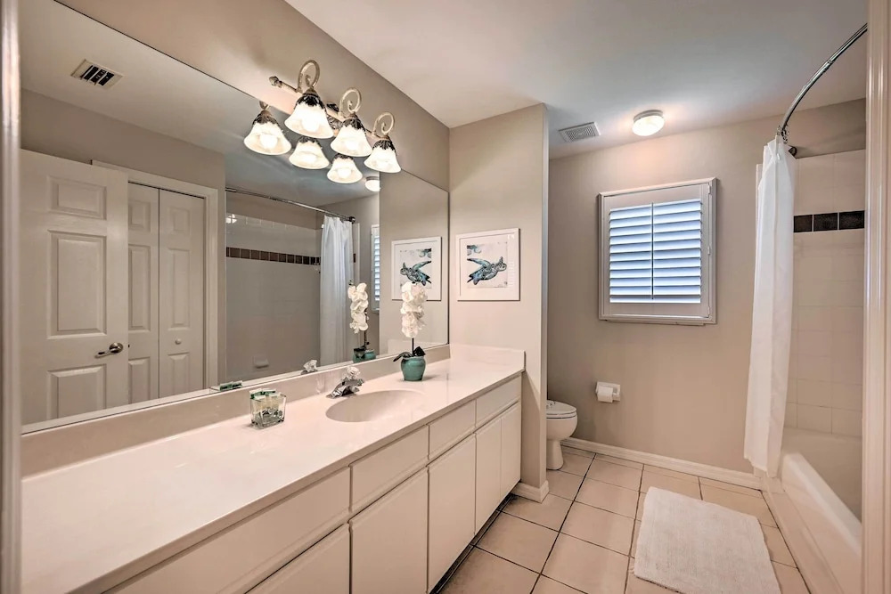 Dog-friendly Escape w/ Dock & Kayaks in Cape Coral