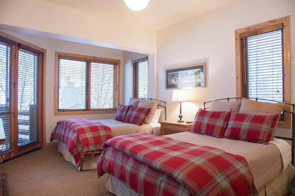Trail's End Lodge at Deer Valley Resort - Two Bedroom Residence with Spa #405 2 Condo