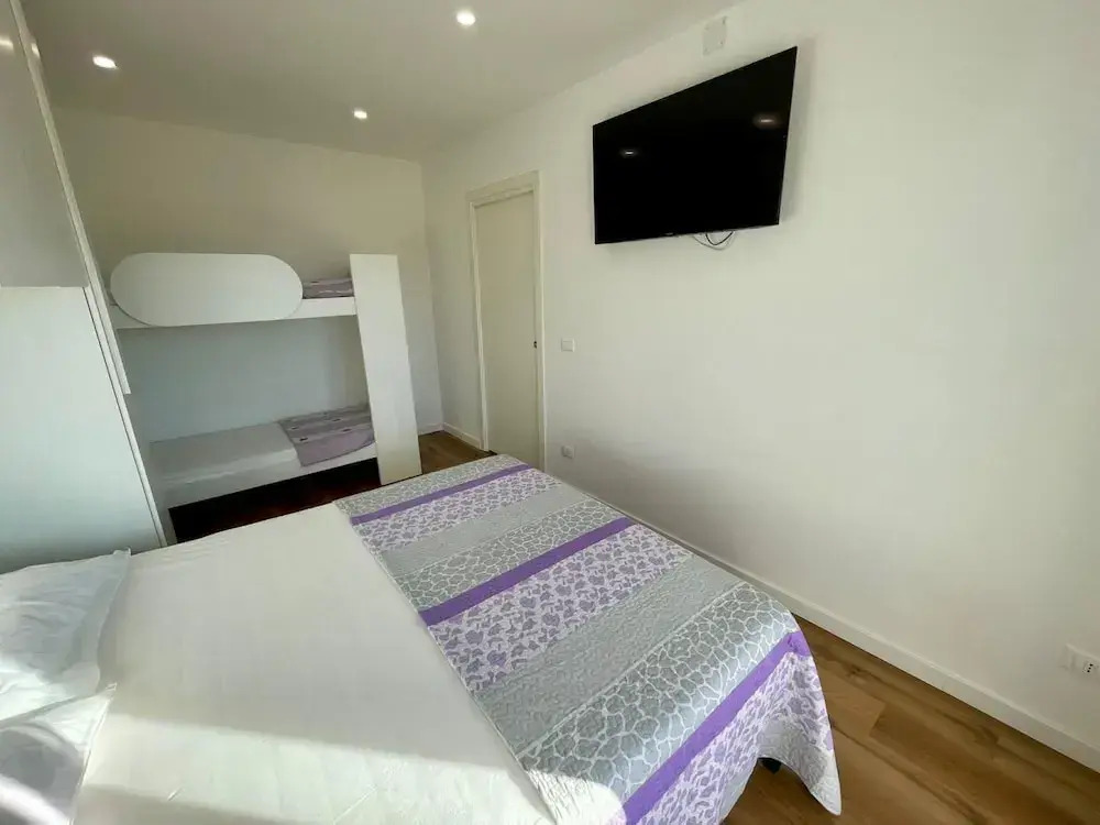 Renovated Apartment With Balcony