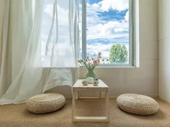 Sunlit Golden Mountain | Sky Garden Aesthetic Guesthouse (Heilongtan Park Branch)