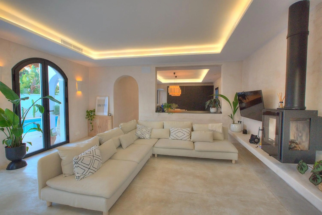 Villa Mas Tranquila - A stylish villa with pool 150m from the beach