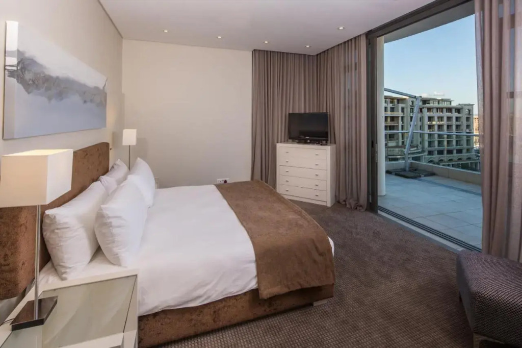Lawhill Luxury Apartments - V & A Waterfront