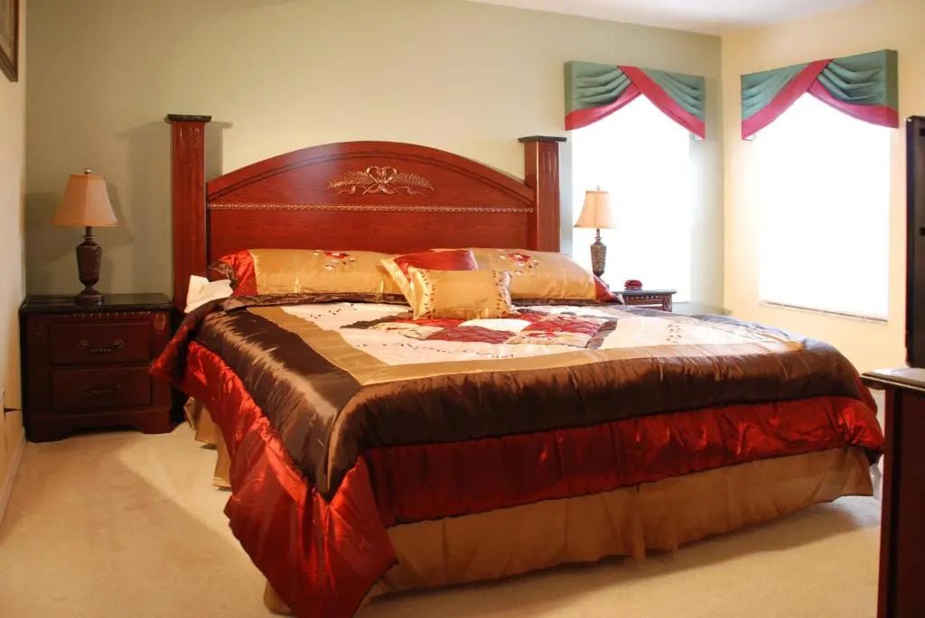 Disney Dreams come true - affordable 7-bdrm house with private pool!