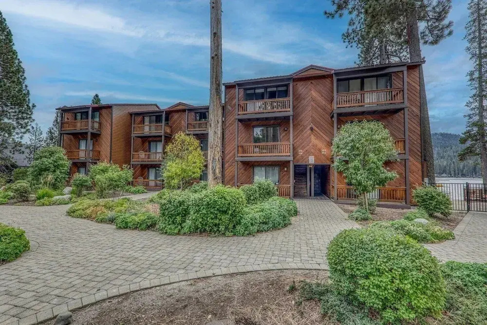 254 Bldg D 2 Bedroom Townhouse