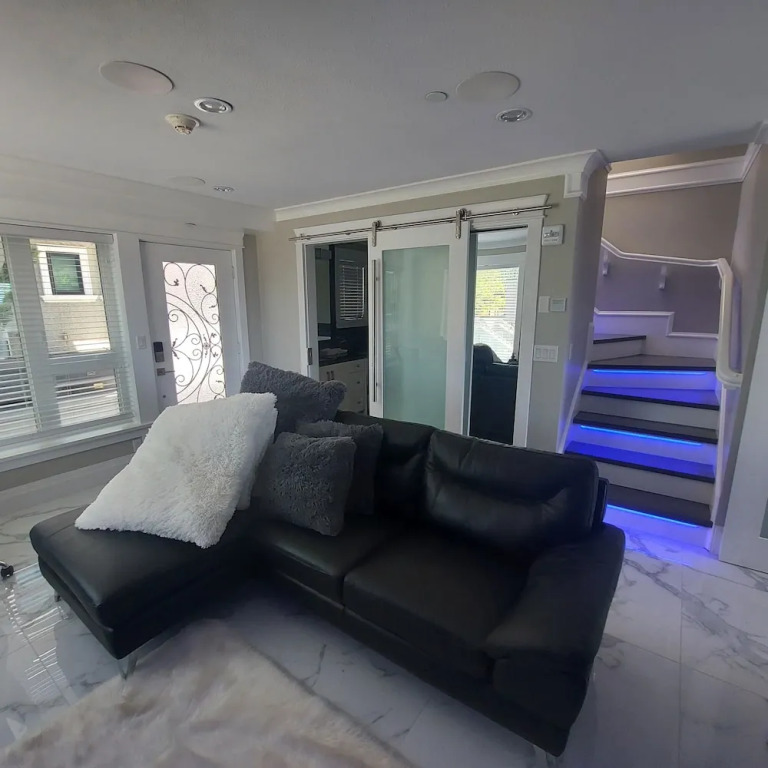 Sunset Mews Luxurious 3 Bed Townhouse