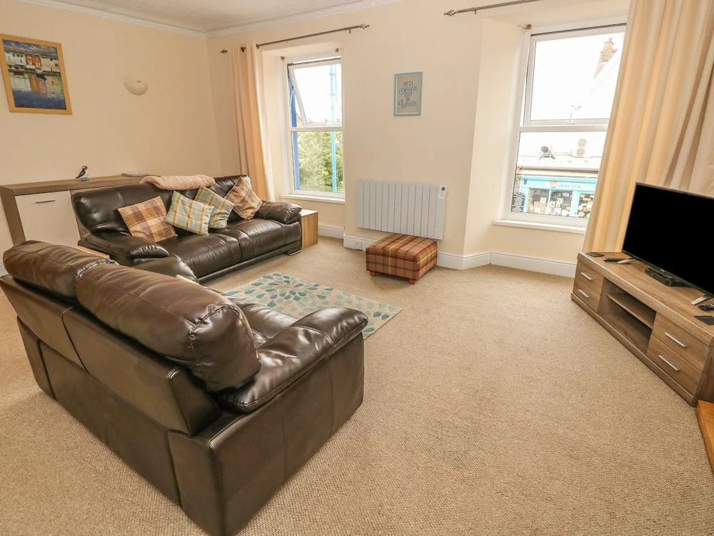 4 Cambrian Terrace