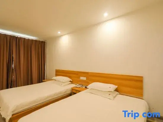 Xiangshan County Shipu Pujia Hotel