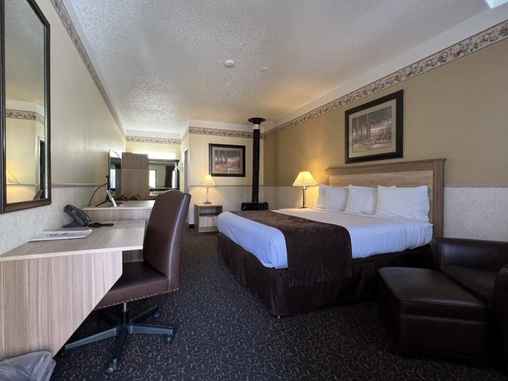 Silver Spruce Inn