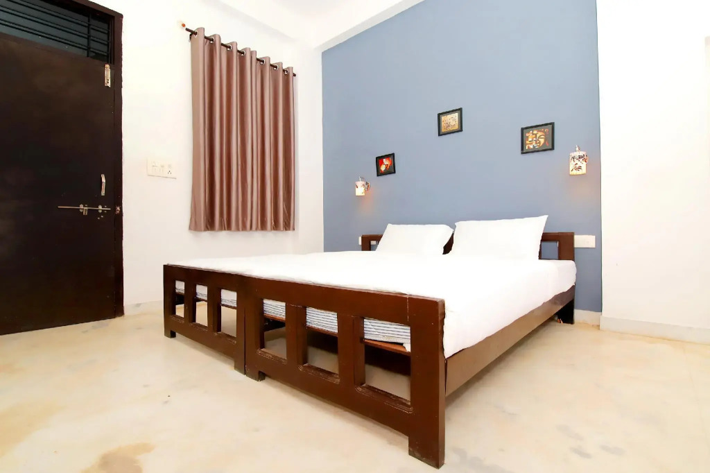 Namaste Guest House by OYO Rooms