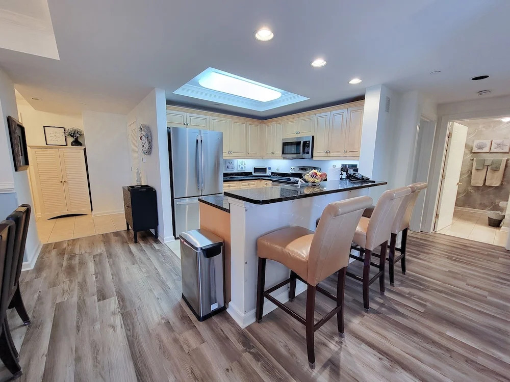 2307 Royale Palms 3 Bedroom Condo