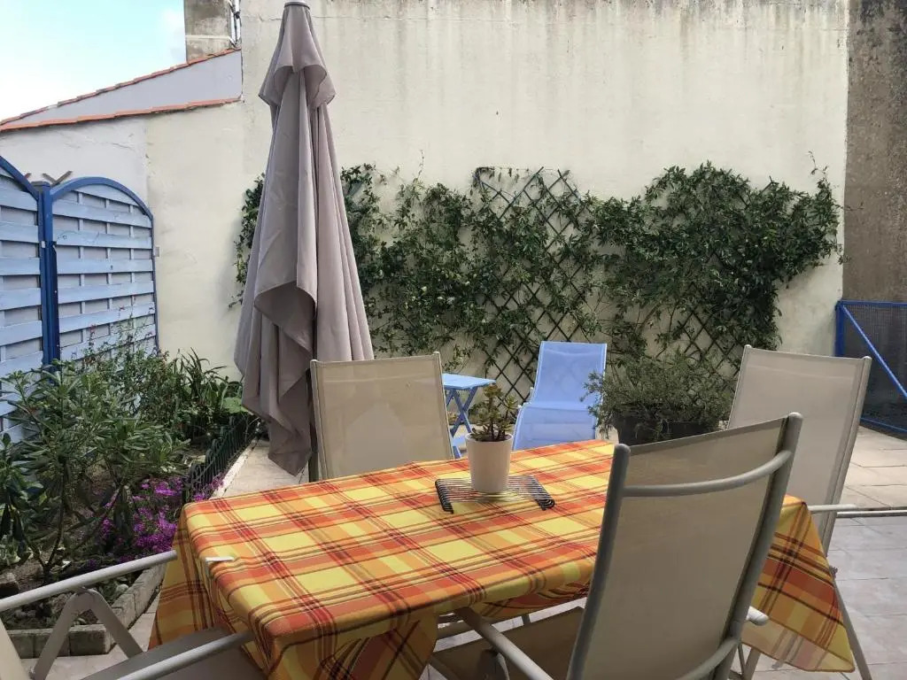 Appartement Les Sables-d'Olonne, 2 pièces, 4 personnes - FR-1-485-60