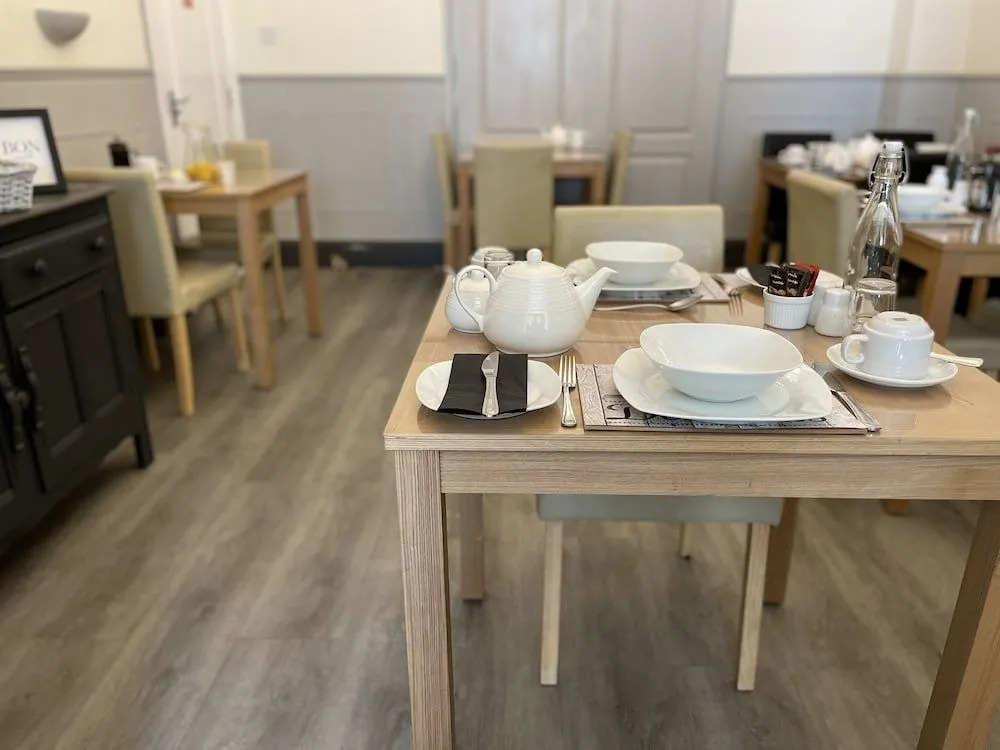 Cherwood Guest House