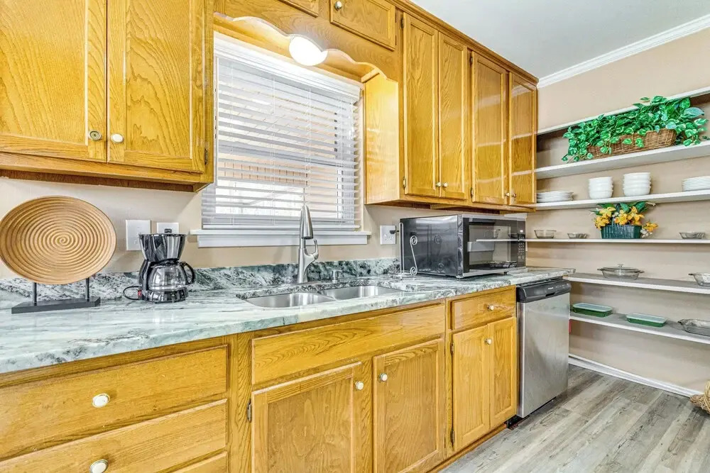 6 Mi to Dtwn: Charming Home in Little Rock