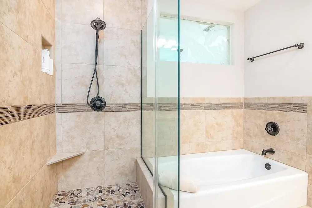 Lux Retreat 3BR