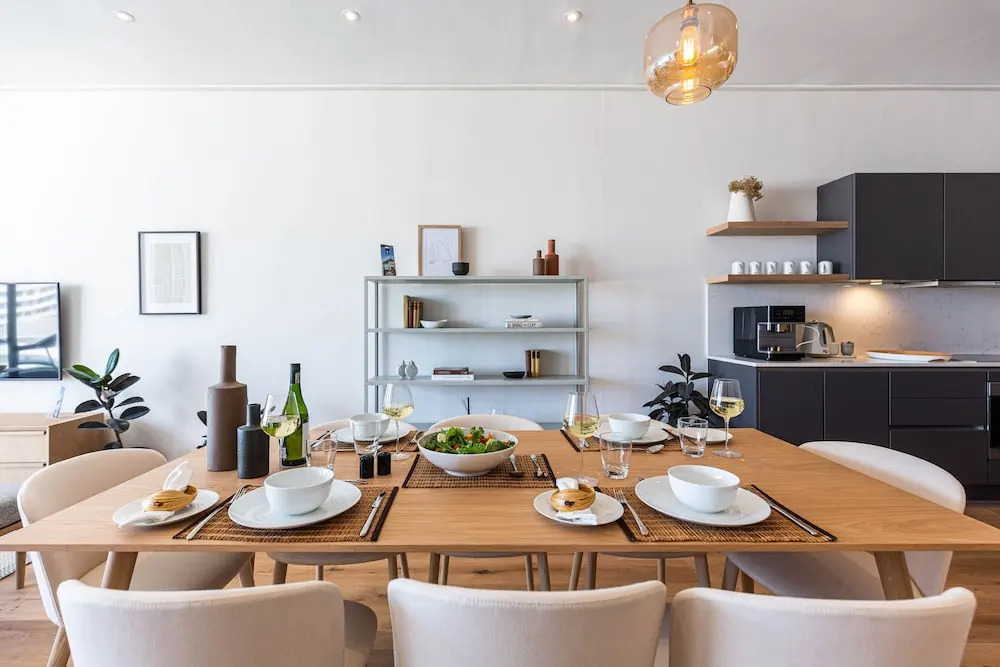 Glengariff Luxury Suites by Totalstay