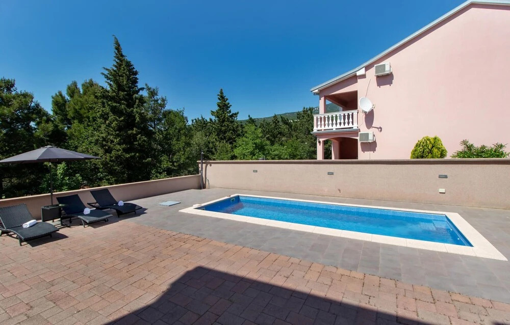 Awesome Apartment in Jadranovo With Outdoor Swimming Pool, Wifi and 1 Bedrooms