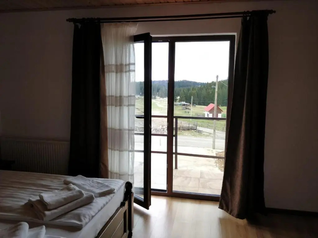 Pensiunea Simiriam Apuseni, Padis